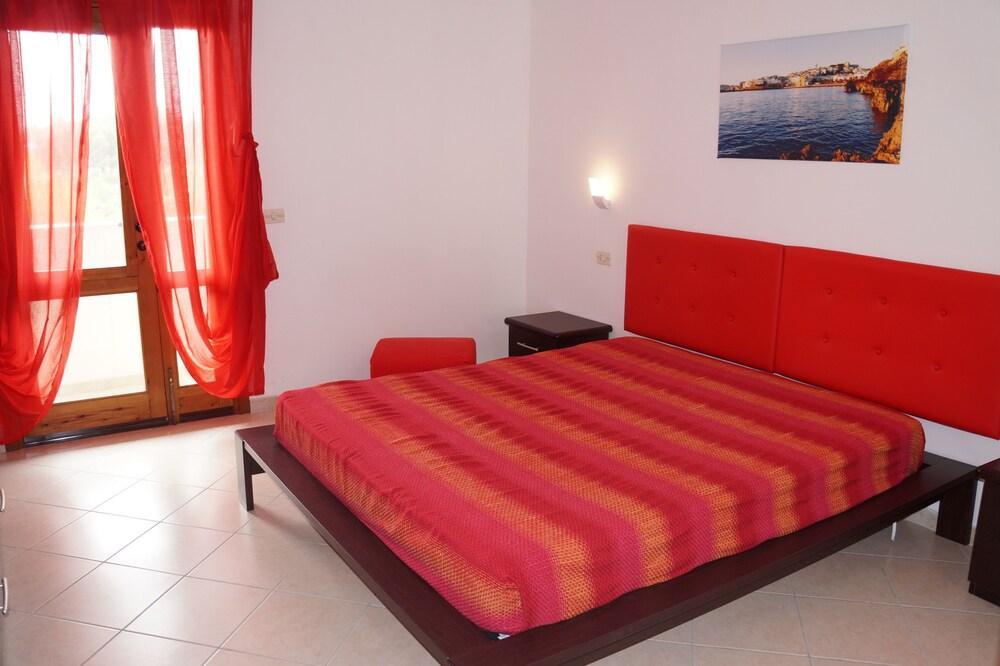 Hotel Parco Carabella Вьесте Экстерьер фото