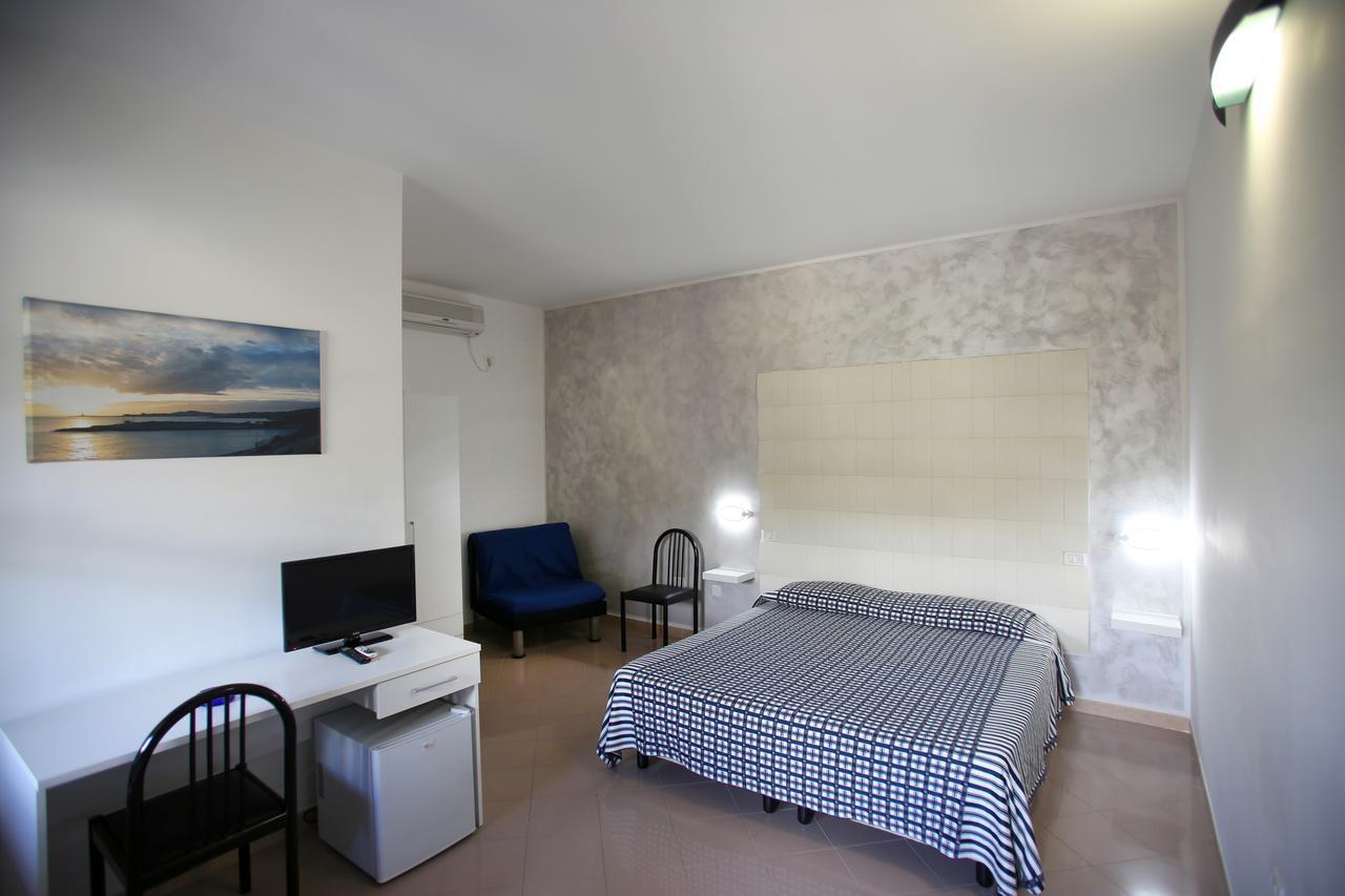 Hotel Parco Carabella Вьесте Экстерьер фото