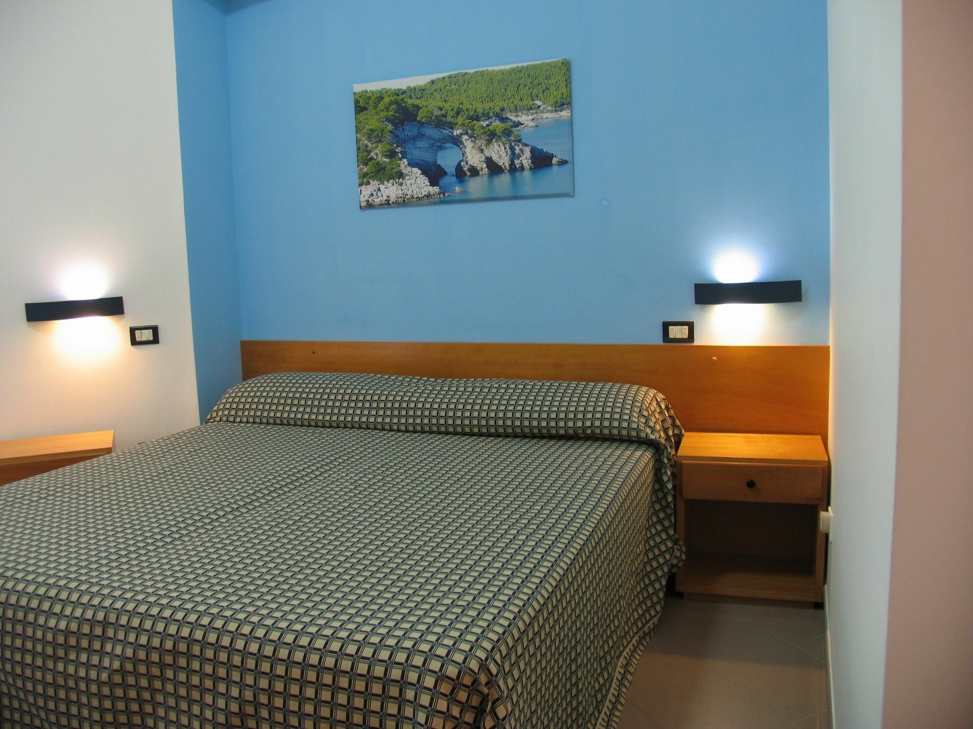Hotel Parco Carabella Вьесте Экстерьер фото